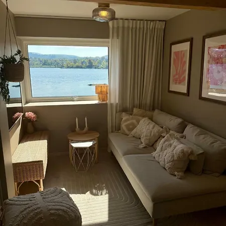 Modern With Stunning View And Access To Sea Apartment Bergen