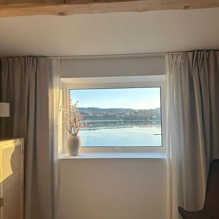 Modern With Stunning View And Access To Sea Appartement Bergen